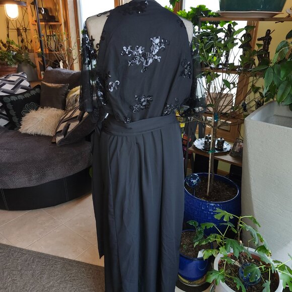 Elegant Black Illusion Mesh Sequin Ruffled Wrap Dress Sz 24W - Picture 6 of 15
